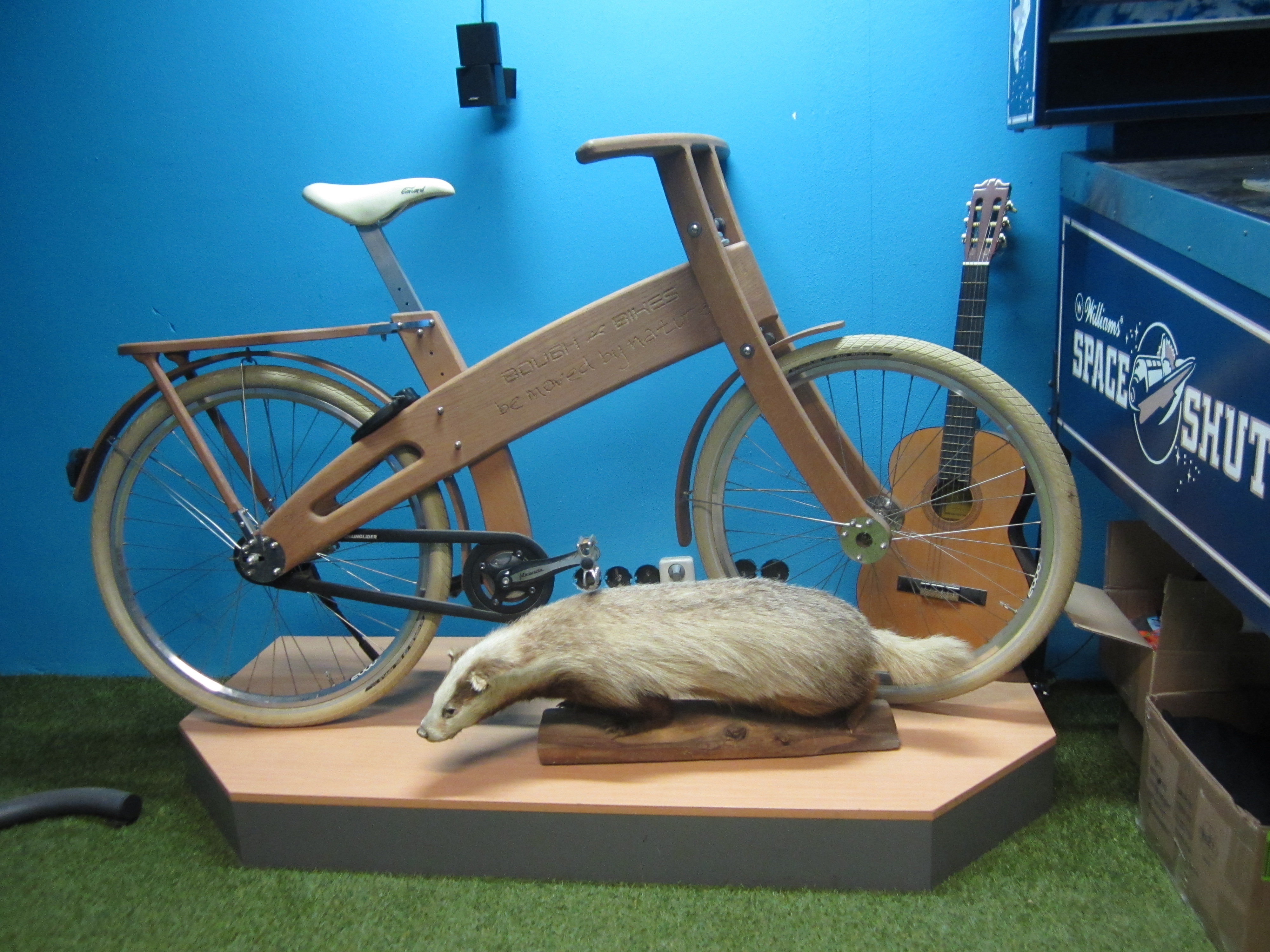 Samenwerking dilemma Boost Bough Bike de houten fiets – hybridstore