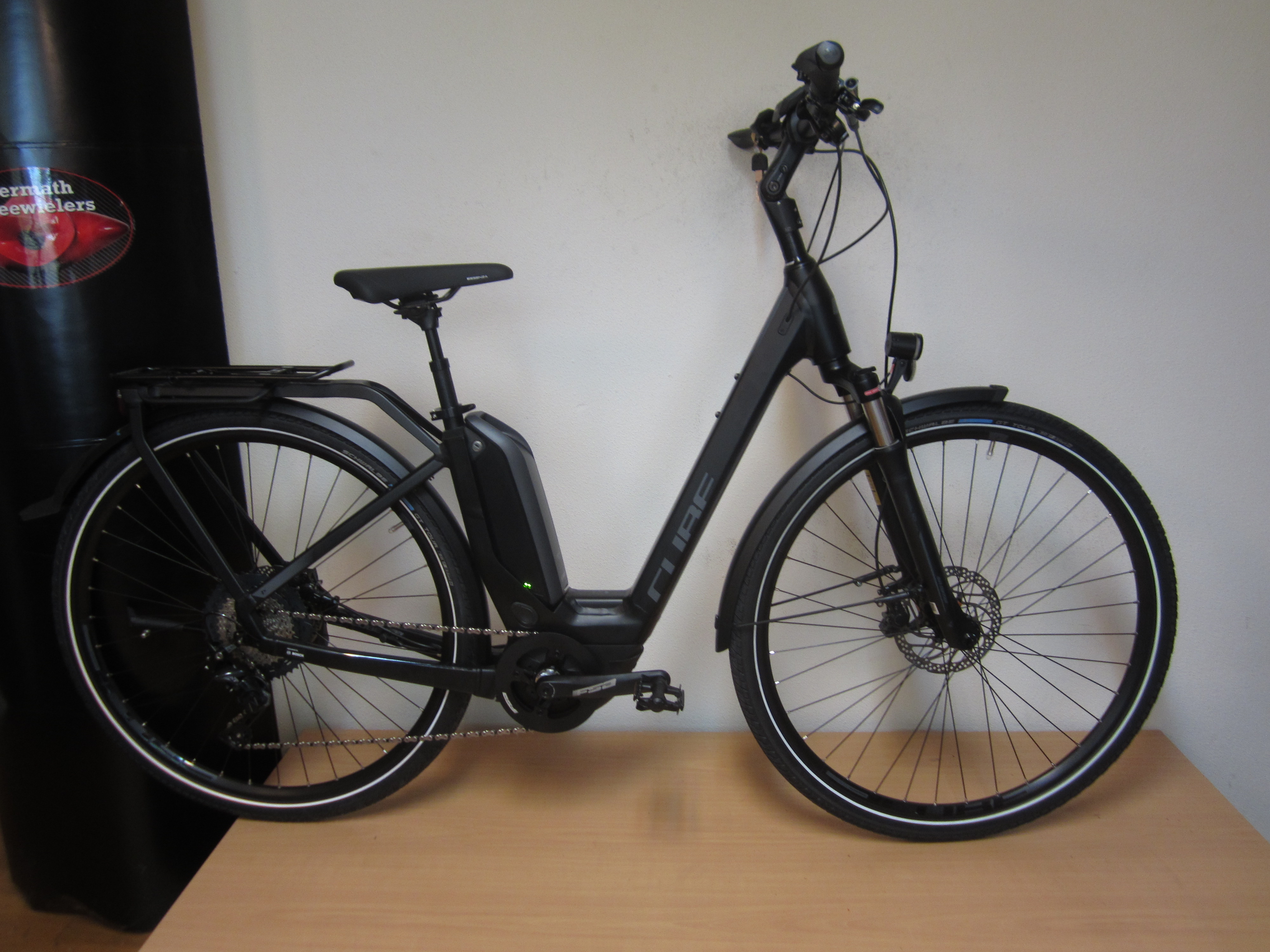 Aanvankelijk Peregrination Raad Cube elektrische fiets met Bosch middenmotor Nieuw – hybridstore